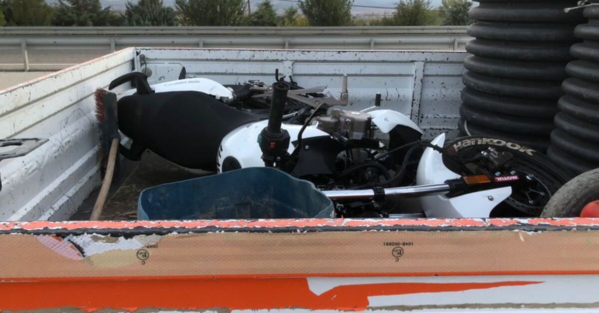 Tekirdağ’da bariyerlere çarpan motosikletteki sürücü öldü